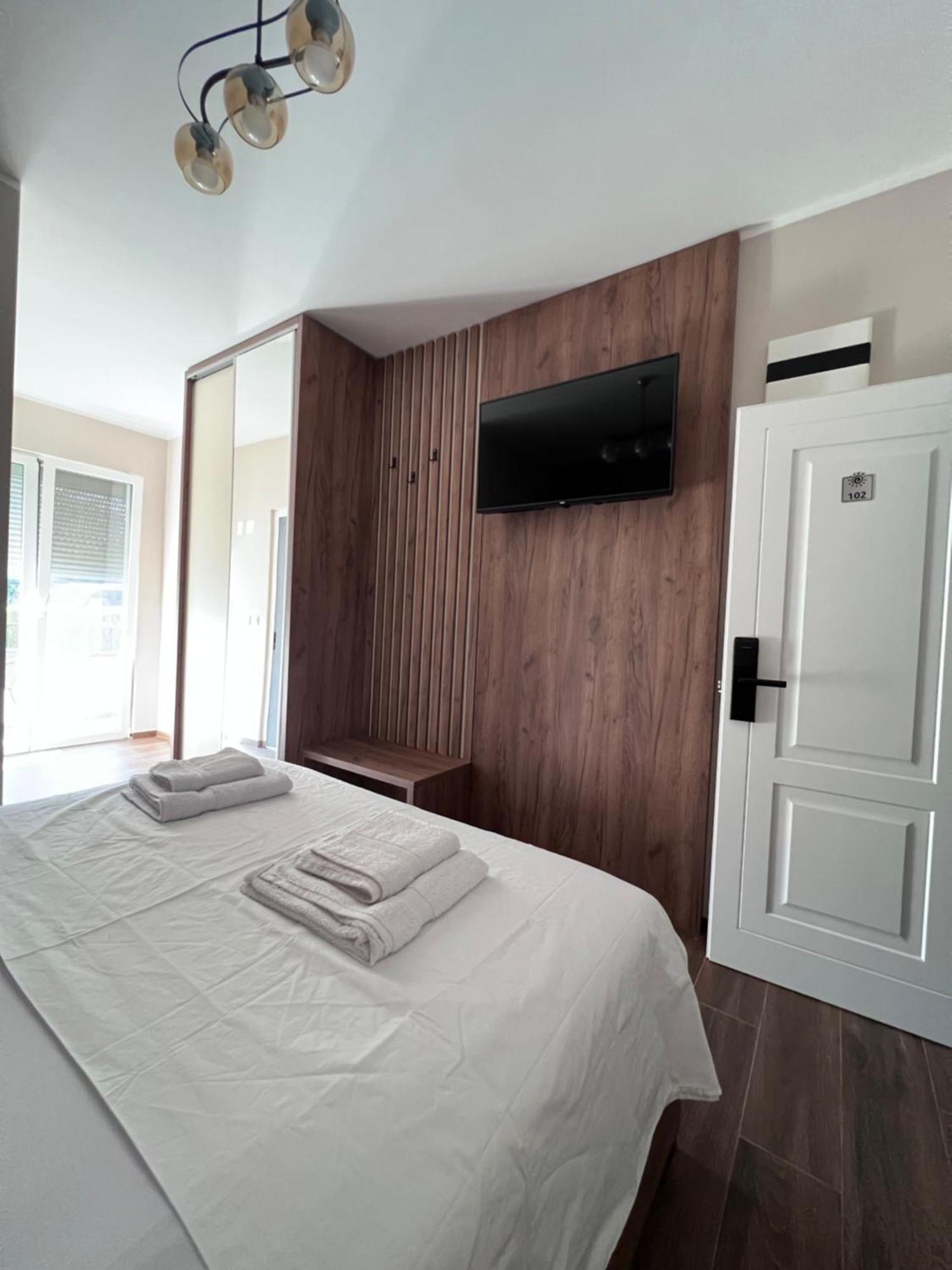 Residence Leora Улцинь Екстер'єр фото