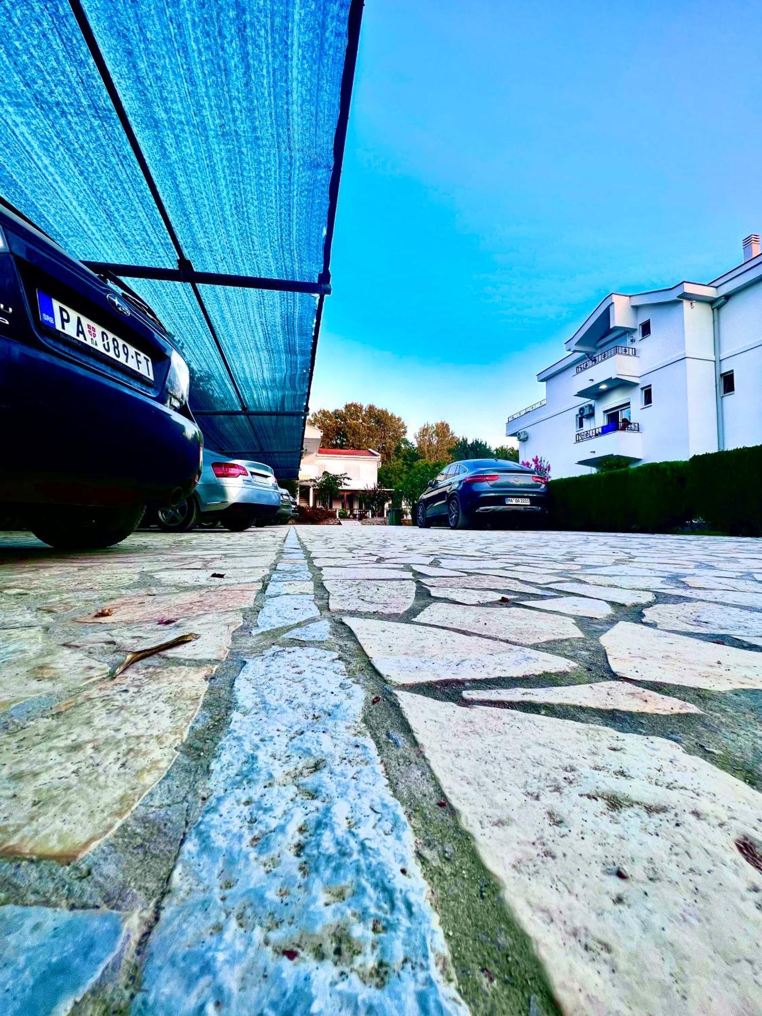 Residence Leora Улцинь Екстер'єр фото